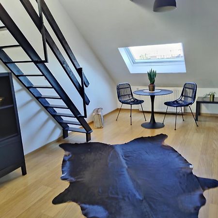 B&B Leopold & Appartementen Σιντ-Τρουίντεν Εξωτερικό φωτογραφία